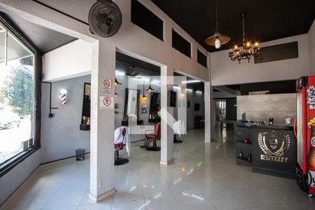 Casa à venda com 210m², 3 quartos e 1 vaga Casa à venda com 210m², 3 quartos e 1 vagaGaragem