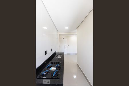 Cozinha de apartamento para alugar com 1 quarto, 42m² em Vila Esperança, São Paulo