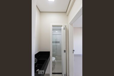 Banheiro Social de apartamento para alugar com 1 quarto, 42m² em Vila Esperança, São Paulo
