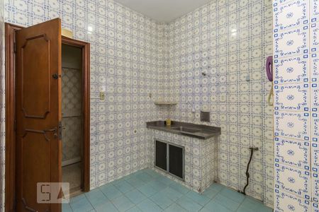 Apartamento para alugar com 76m², 2 quartos e 1 vagaCozinha