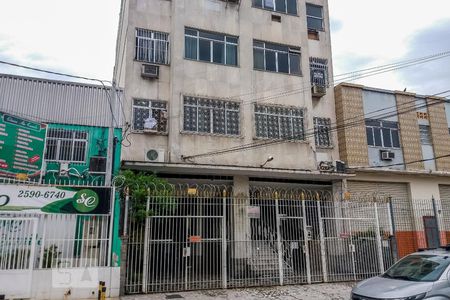 Apartamento para alugar com 76m², 2 quartos e 1 vagaFachada do Prédio