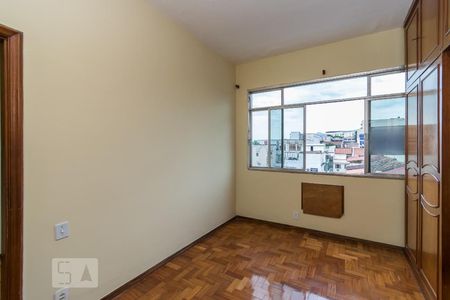 Apartamento para alugar com 76m², 2 quartos e 1 vagaQuarto 1