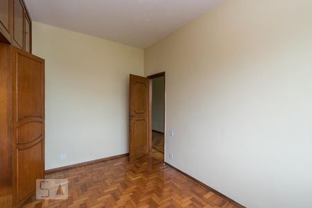 Apartamento para alugar com 76m², 2 quartos e 1 vagaQuarto 1