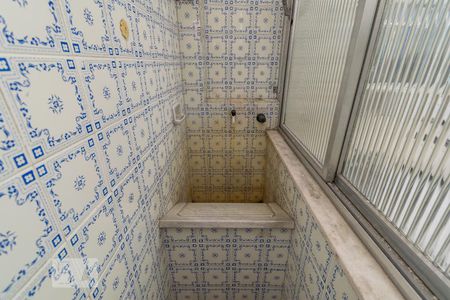 Apartamento para alugar com 76m², 2 quartos e 1 vagaÁrea de Serviço