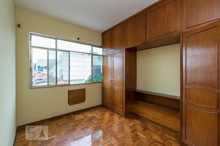 Apartamento para alugar com 76m², 2 quartos e 1 vagaQuarto 1