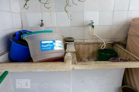 Casa à venda com 281m², 2 quartos e 3 vagas Casa à venda com 281m², 2 quartos e 3 vagasÁrea de serviço