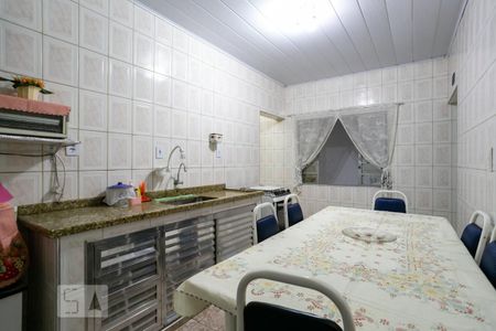 Casa à venda com 281m², 2 quartos e 3 vagas Casa à venda com 281m², 2 quartos e 3 vagasCozinha