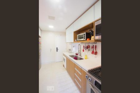 Apartamento para alugar com 105m², 2 quartos e 2 vagasCozinha