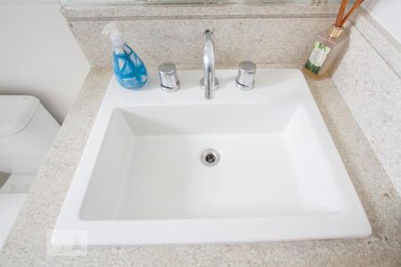 Apartamento para alugar com 105m², 2 quartos e 2 vagasDetalhe Banheiro Suíte 2