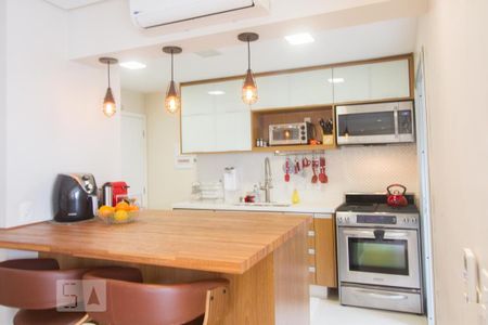Apartamento para alugar com 105m², 2 quartos e 2 vagasCozinha