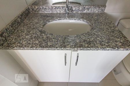 Banheiro de kitnet/studio para alugar com 1 quarto, 33m² em Brás, São Paulo