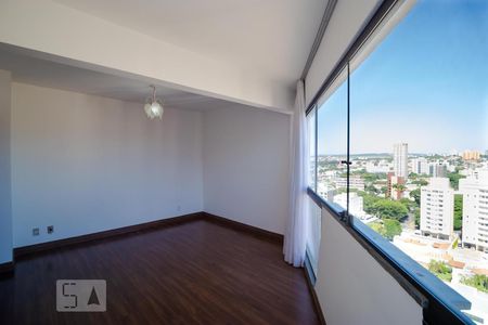 Apartamento à venda com 230m², 3 quartos e 2 vagasSuíte 01