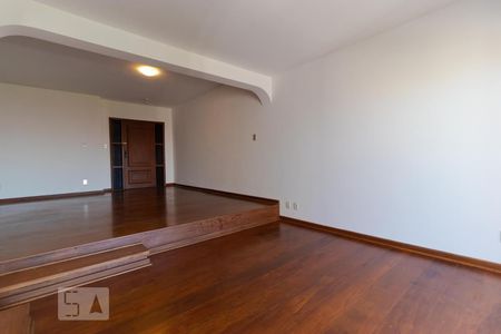 Apartamento à venda com 230m², 3 quartos e 2 vagasSalas