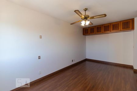 Apartamento à venda com 230m², 3 quartos e 2 vagasSuíte 02