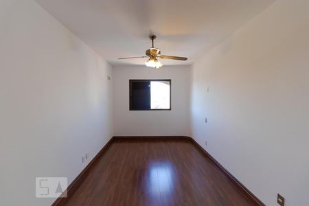 Apartamento à venda com 230m², 3 quartos e 2 vagasSuíte 02