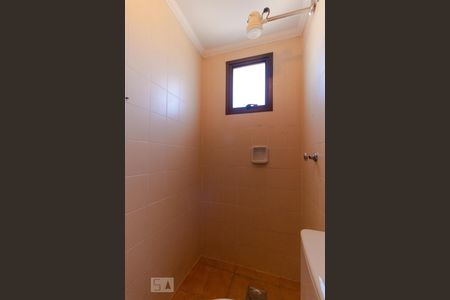 Apartamento à venda com 230m², 3 quartos e 2 vagasBanheiro de Serviço