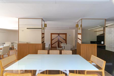 Apartamento à venda com 230m², 3 quartos e 2 vagasÁrea comum - Salão de festas