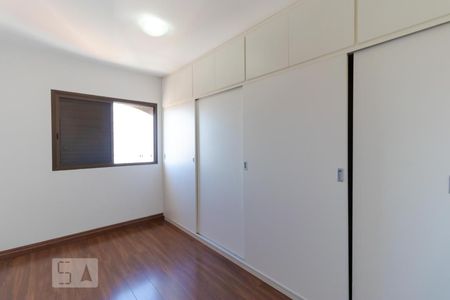 Apartamento à venda com 230m², 3 quartos e 2 vagasQuarto