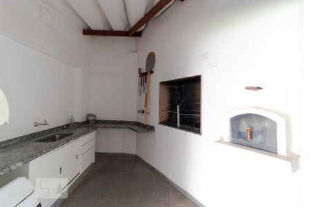 Apartamento à venda com 230m², 3 quartos e 2 vagasÁrea comum - Churrasqueira e Forno de Pizza