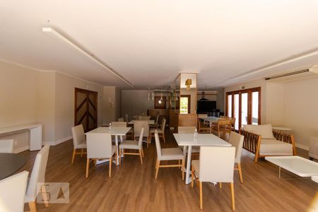 Apartamento à venda com 230m², 3 quartos e 2 vagasÁrea comum - Salão de festas