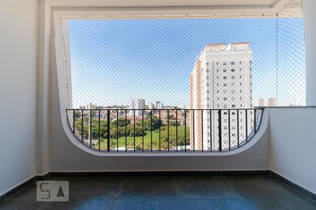 Apartamento à venda com 230m², 3 quartos e 2 vagasSacada