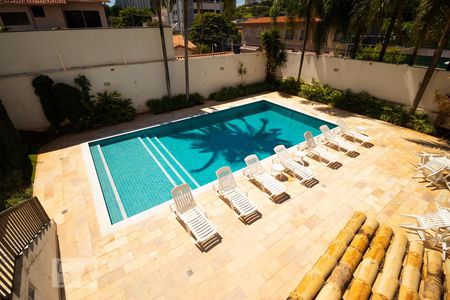 Apartamento à venda com 230m², 3 quartos e 2 vagasÁrea comum - Piscina
