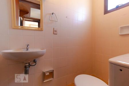 Apartamento à venda com 230m², 3 quartos e 2 vagasBanheiro de Serviço