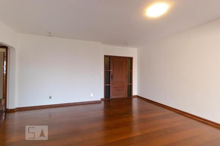 Apartamento à venda com 230m², 3 quartos e 2 vagasSalas
