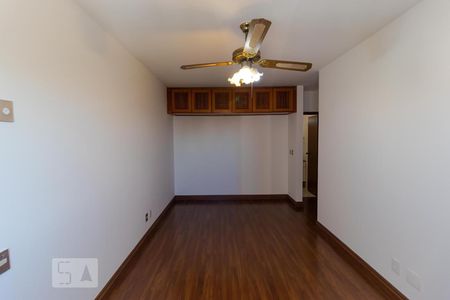 Apartamento à venda com 230m², 3 quartos e 2 vagasSuíte 02
