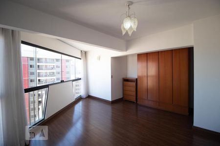 Apartamento à venda com 230m², 3 quartos e 2 vagasSuíte 01