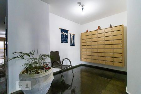 Apartamento à venda com 73m², 2 quartos e 1 vagaÁrea comum - Hall social
