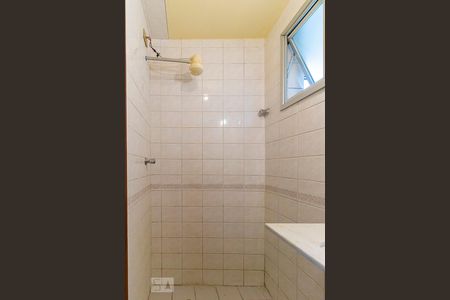 Banheiro da suíte de apartamento para alugar com 2 quartos, 73m² em Centro, Campinas