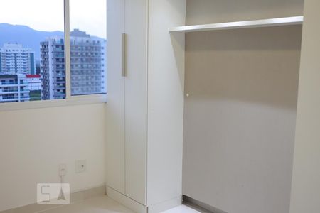 Quarto 1  de apartamento para alugar com 2 quartos, 55m² em Barra da Tijuca, Rio de Janeiro