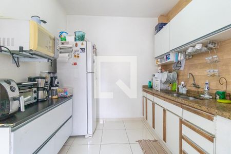 Casa à venda com 368m², 4 quartos e 2 vagasCozinha 2