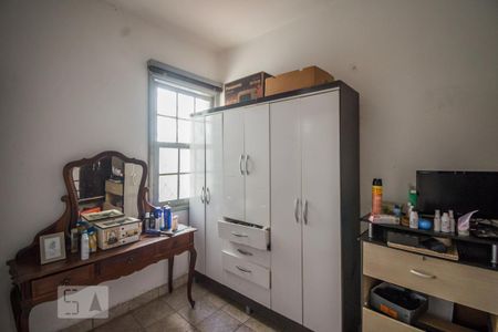 Casa de condomínio à venda com 127m², 4 quartos e 5 vagas Casa de condomínio à venda com 127m², 4 quartos e 5 vagasQuarto 2