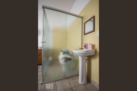 Casa de condomínio à venda com 127m², 4 quartos e 5 vagas Casa de condomínio à venda com 127m², 4 quartos e 5 vagasBanheiro da Suíte 2