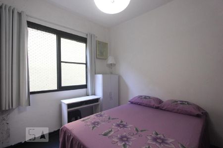 QUARTO de apartamento à venda com 1 quarto, 30m² em Floresta, Porto Alegre