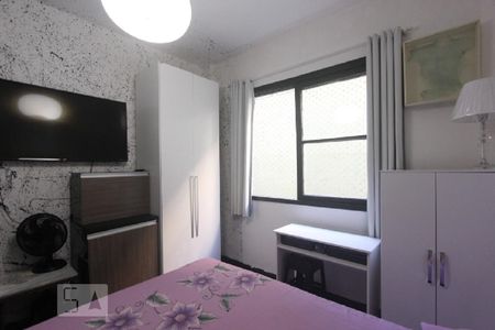 QUARTO de apartamento à venda com 1 quarto, 30m² em Floresta, Porto Alegre