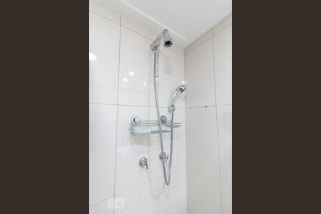 Apartamento para alugar com 77m², 3 quartos e 2 vagasBanheiro quarto 3 suíte - chuveiro