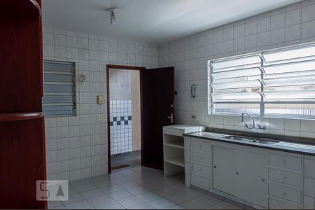 Casa para alugar com 240m², 3 quartos e 2 vagas Casa para alugar com 240m², 3 quartos e 2 vagasCozinha