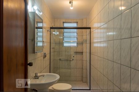 Casa para alugar com 240m², 3 quartos e 2 vagas Casa para alugar com 240m², 3 quartos e 2 vagasBanheiro 2