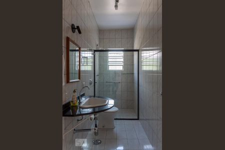 Casa para alugar com 240m², 3 quartos e 2 vagas Casa para alugar com 240m², 3 quartos e 2 vagasBanheiro 1