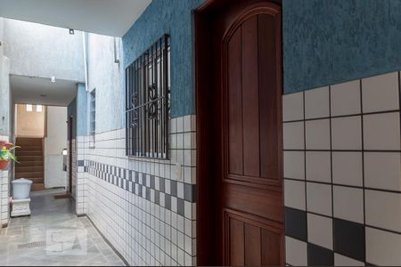 Casa para alugar com 240m², 3 quartos e 2 vagas Casa para alugar com 240m², 3 quartos e 2 vagasCorredor