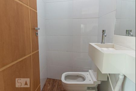 Casa à venda com 350m², 5 quartos e 3 vagasBanheiro externo