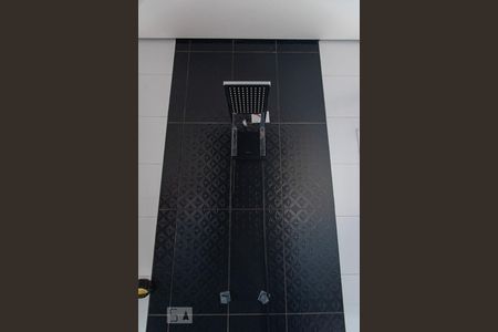 Casa à venda com 350m², 5 quartos e 3 vagasChuveiro