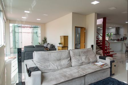Sala de estar de casa para alugar com 5 quartos, 350m² em Jardim da Saúde, São Paulo