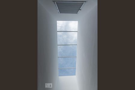 Casa à venda com 350m², 5 quartos e 3 vagasClaraboia