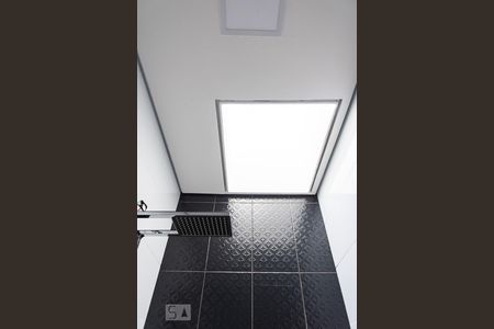 Casa à venda com 350m², 5 quartos e 3 vagasClaraboia