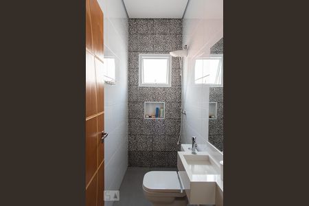 Casa à venda com 350m², 5 quartos e 3 vagasBanheiro da suíte 4