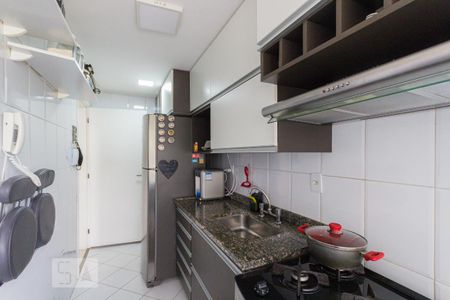Apartamento para alugar com 75m², 2 quartos e 1 vaga Apartamento para alugar com 75m², 2 quartos e 1 vagaCozinha e Área de Serviço